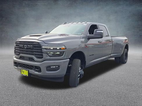 New 2026 RAM 3500 Laramie AWD/4WD image 6