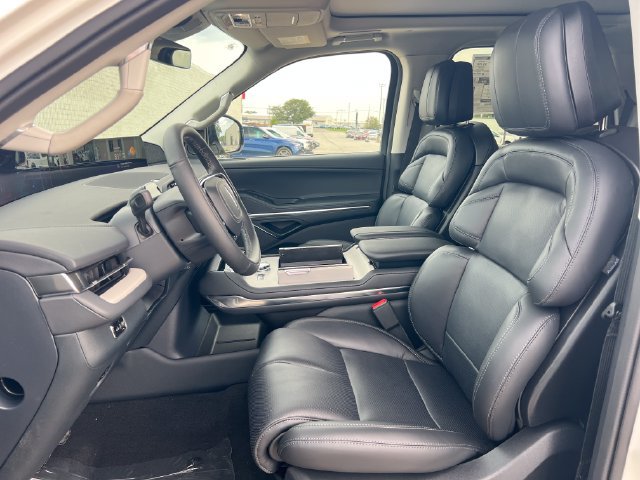New 2027 Lincoln Navigator Reserve AWD/4WD image 29