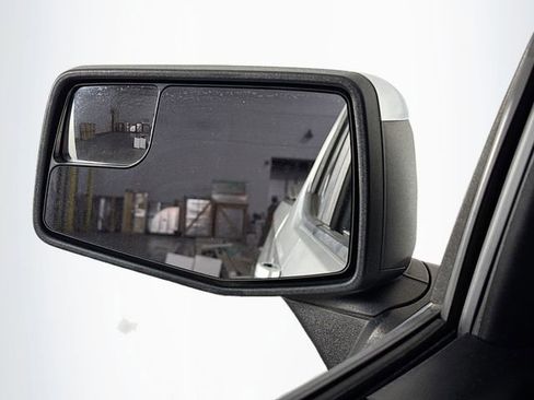 Used 2020 Chevrolet Silverado 1500 LT image 34