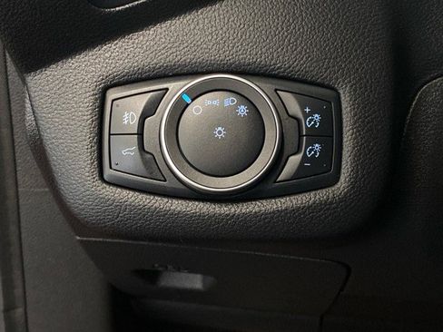Used 2019 Ford Escape SE image 20