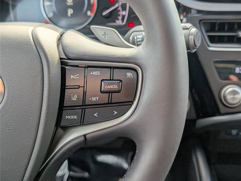 Certified 2024 Lexus ES 350 w/ Premium Package image 23