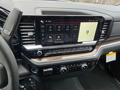 New 2026 GMC Sierra 1500 Elevation image 7