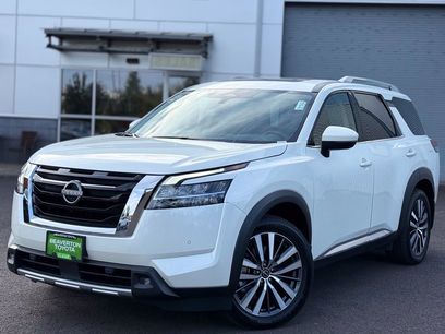 Used 2022 Nissan Pathfinder Platinum