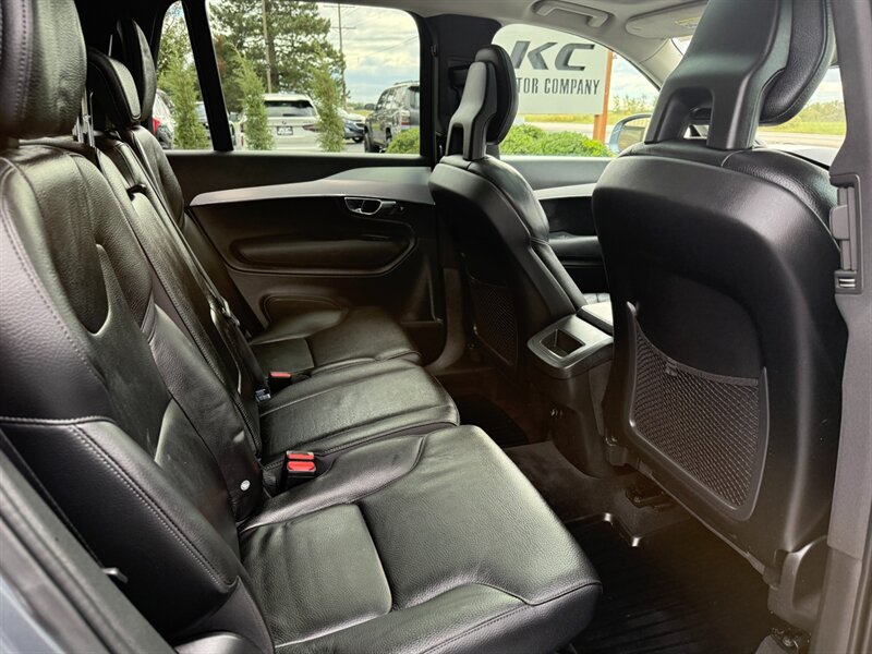 Used 2017 Volvo XC90 T5 Momentum w/ Vision Package FWD image 13