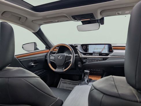 Used 2019 Lexus ES 350 w/ Accessory Package image 23