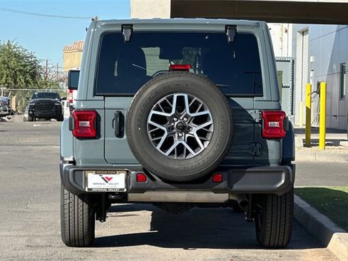 Certified 2024 Jeep Wrangler Sahara image 7