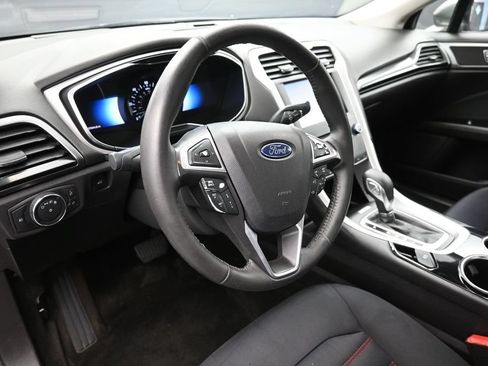 Used 2013 Ford Fusion SE FWD image 16