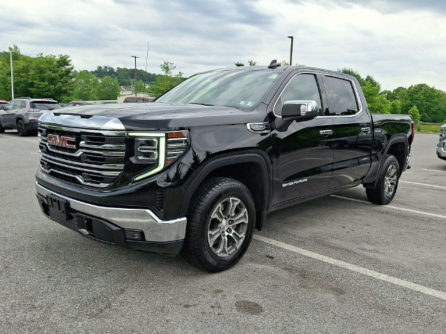 Used 2025 GMC Sierra 1500 SLT AWD/4WD image 3
