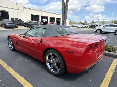 Used 2007 Chevrolet Corvette Base w/ Preferred Equipment Group image 3