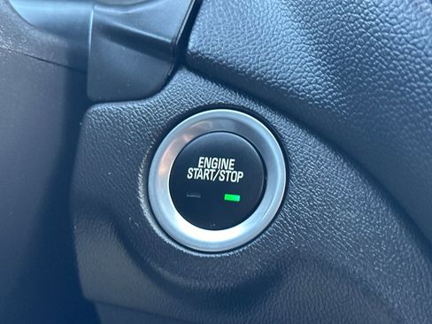 Used 2024 Chevrolet Equinox LT image 20