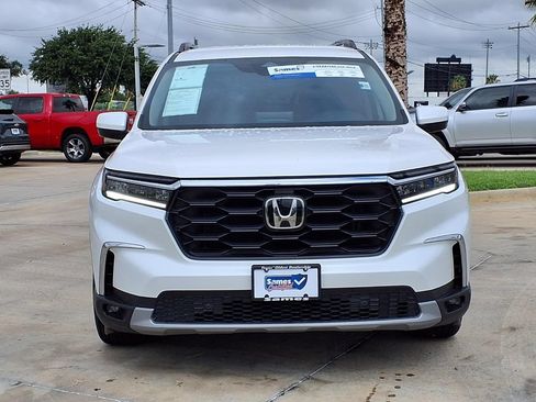 Certified 2024 Honda Pilot EX-L image 2