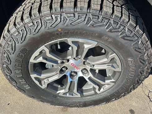 New 2026 GMC Sierra 1500 Pro w/ Pro Value Package AWD/4WD image 10