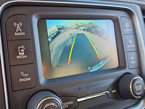 Used 2016 RAM 1500 Express image 17