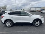 Used 2020 Ford Escape SE image 3