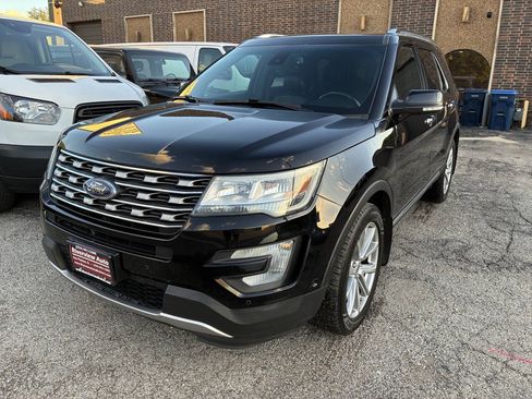 Used 2016 Ford Explorer Limited w/ Equipment Group 301A AWD/4WD image 11