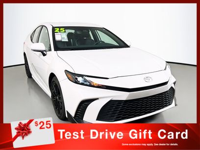 Used 2025 Toyota Camry SE w/ Convenience Package