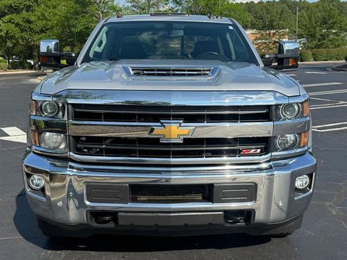 Used 2019 Chevrolet Silverado 2500 LTZ w/ Duramax Plus Package AWD/4WD image 11