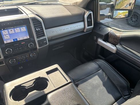 Used 2019 Ford F350 Lariat w/ Lariat Ultimate Package AWD/4WD image 23