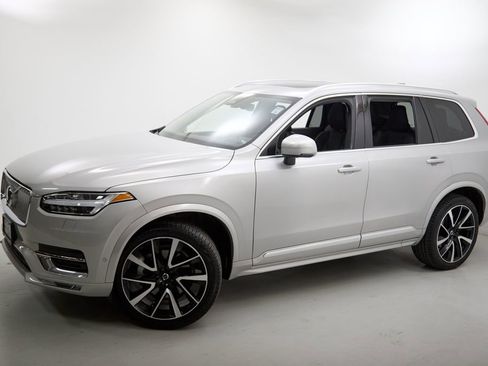 Certified 2023 Volvo XC90 B6 Plus w/ Protection Package Premier image 3