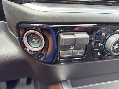 New 2026 Chevrolet Silverado 1500 High Country w/ High Country Premium Package image 28