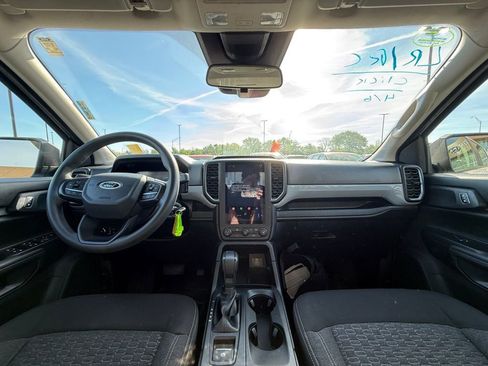Used 2024 Ford Ranger XL RWD image 28