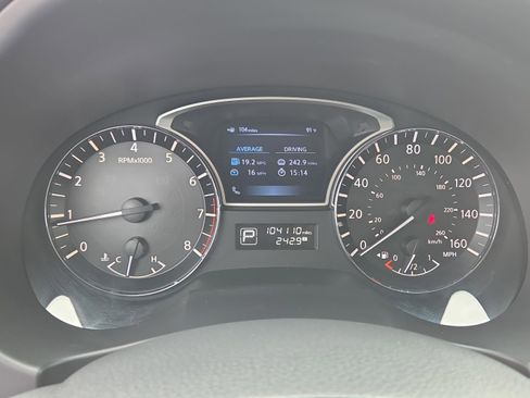 Used 2013 Nissan Altima 3.5 SL w/ Technology Pkg FWD image 22