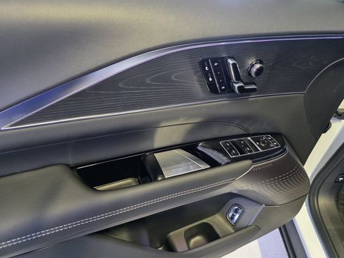 New 2026 Cadillac Lyriq Luxury RWD image 17