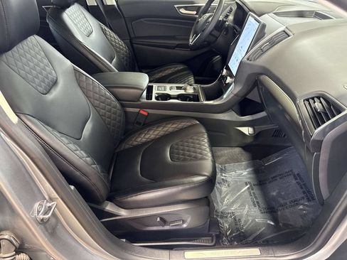 Used 2024 Ford Edge Titanium w/ Equipment Group 301A AWD/4WD image 32