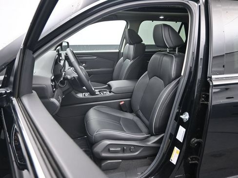 Used 2025 Honda Pilot Elite image 17