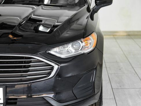 Used 2020 Ford Fusion SE image 45