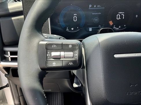 Used 2026 Hyundai Santa Fe SEL FWD image 11