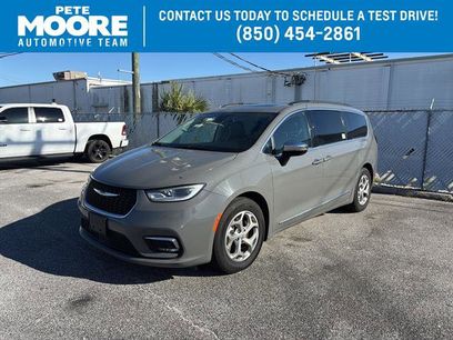 Used 2023 Chrysler Pacifica Limited