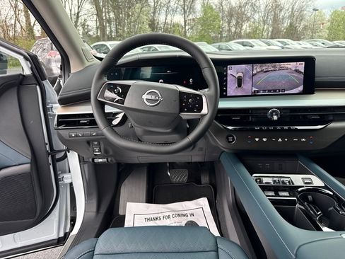 New 2026 Nissan Murano Platinum w/ Cargo Package AWD/4WD image 13