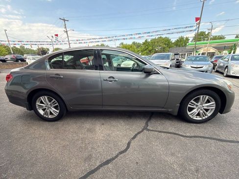 Used 2013 INFINITI G37 x Sedan w/ Premium Pkg AWD/4WD image 4