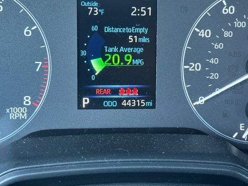 Used 2023 Toyota Corolla LE image 23