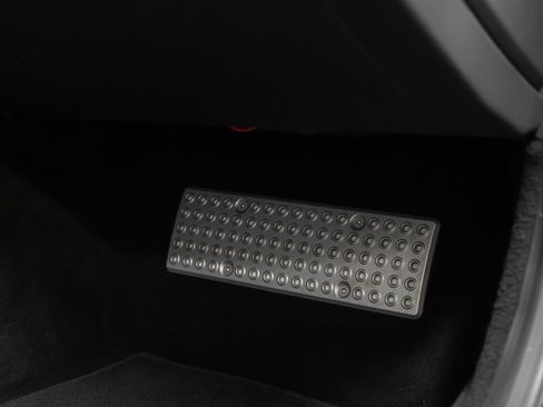 Used 2018 Ferrari GTC4Lusso image 33