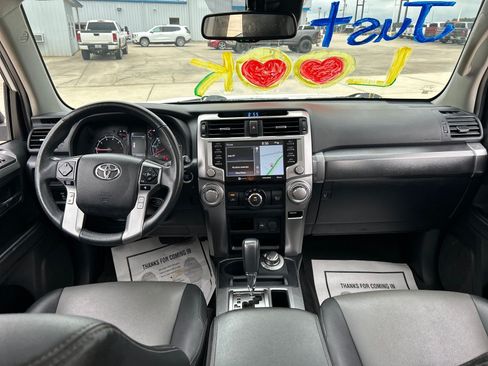 Used 2021 Toyota 4Runner SR5 Premium w/ Moonroof Package AWD/4WD image 21