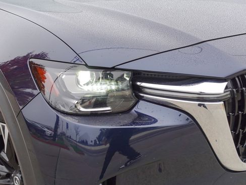 Certified 2024 MAZDA CX-90 Plug-In Hybrid w/ Premium Pkg image 3