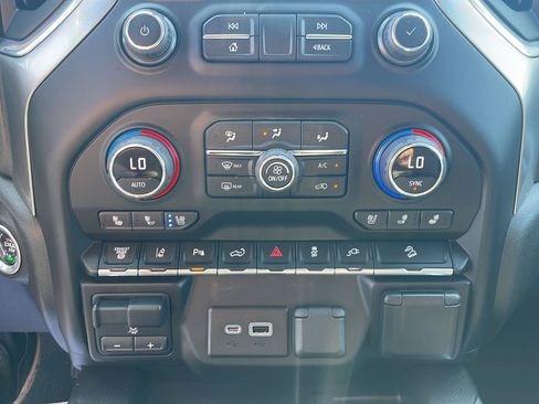Used 2022 Chevrolet Silverado 3500 LTZ w/ LTZ Plus Package AWD/4WD image 23