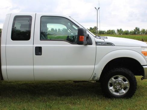 Used 2012 Ford F350 XLT w/ XLT Interior Pkg image 8