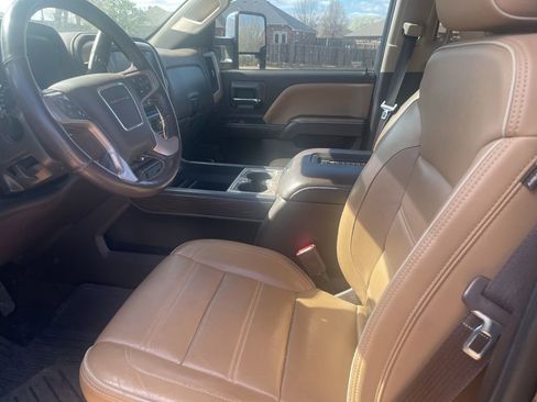 Used 2018 GMC Sierra 2500 Denali w/ Duramax Plus Package image 7