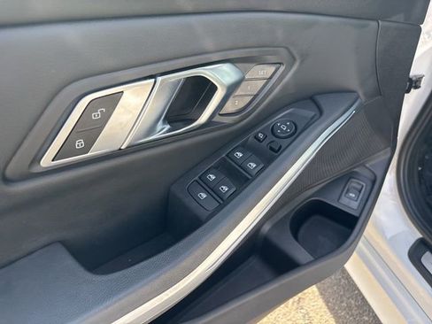 Used 2023 BMW 330i Sedan RWD image 18