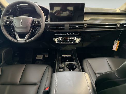 New 2026 Lincoln Corsair Premiere FWD image 22