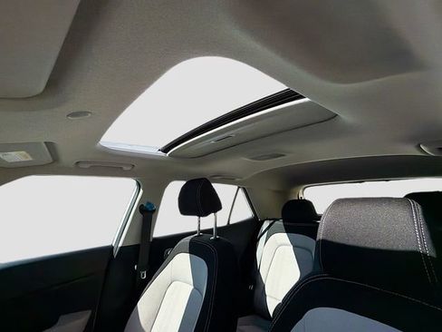 New 2026 Hyundai Venue SEL FWD image 20