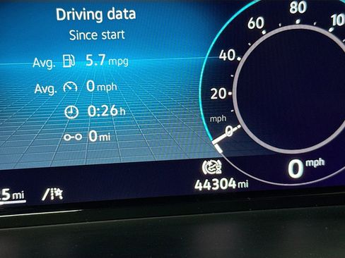 Used 2024 Volkswagen Atlas Cross Sport SE image 13