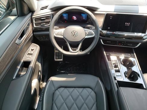 New 2026 Volkswagen Atlas SEL Premium R-Line AWD/4WD image 10