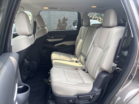 Used 2022 Subaru Ascent Premium w/ Convenience Package AWD/4WD image 27