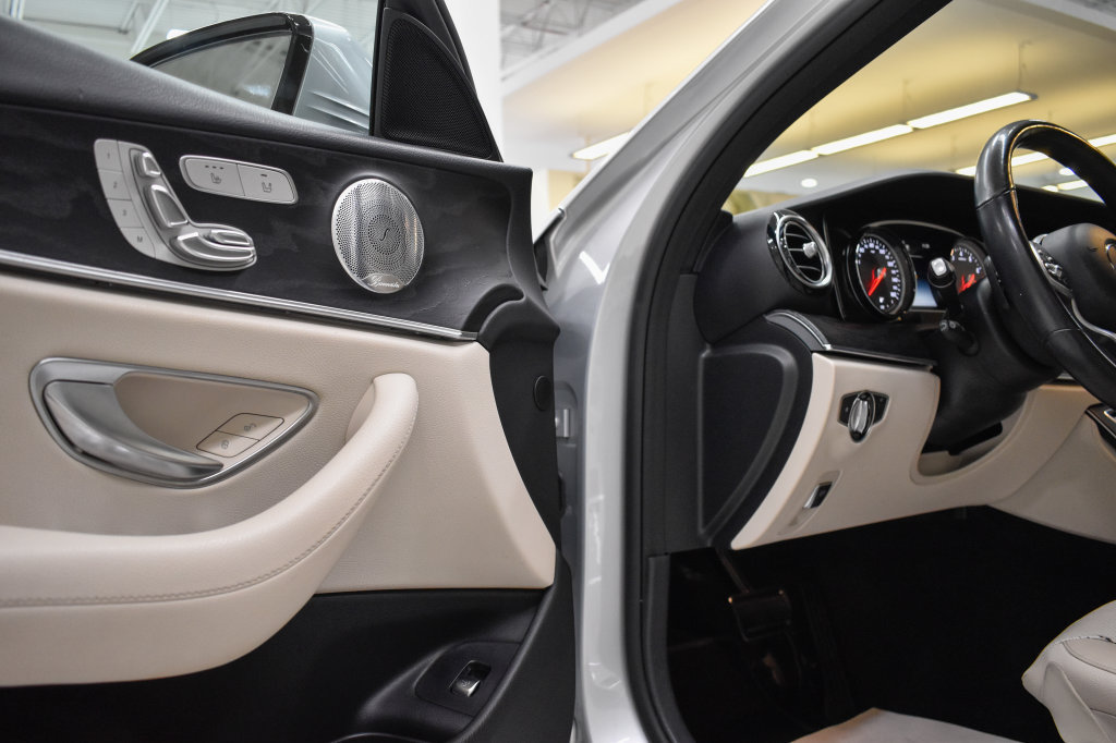 Used 2019 Mercedes-Benz E 300 4MATIC image 14
