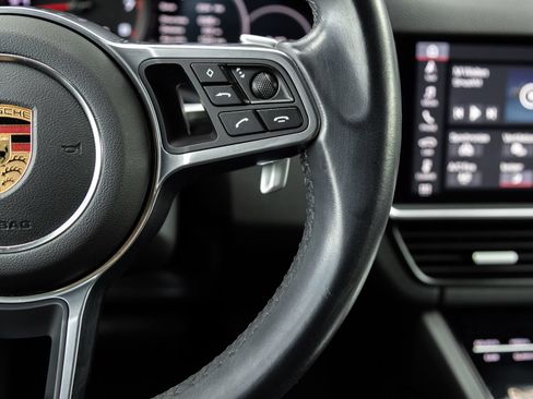 Certified 2019 Porsche Cayenne AWD/4WD image 16