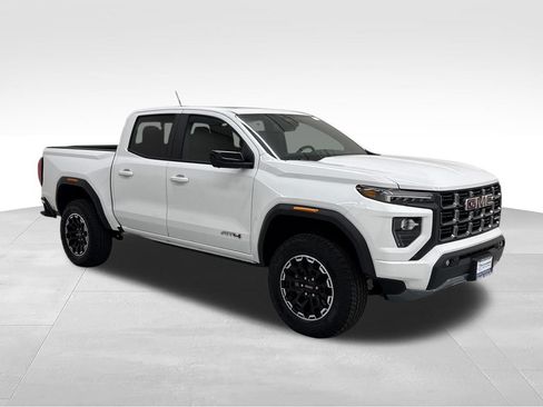 Used 2026 GMC Canyon AT4 w/ Technology Plus Package AWD/4WD image 11
